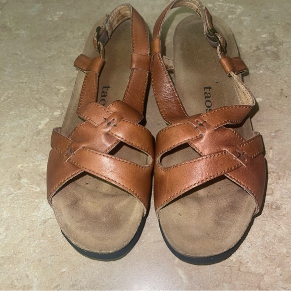 Taos Women's Slide Wedge Leather Strap Sandals, Size 8, Brown - Picture 1 of 8